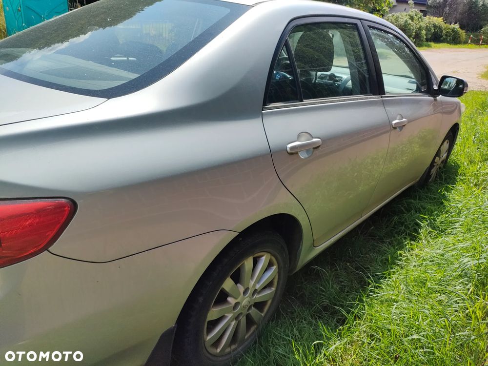 Toyota Corolla 1.4 D-4D Premium - 4