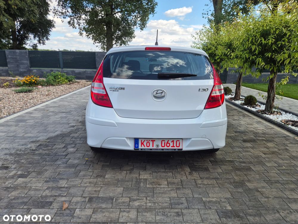 Hyundai i30 1.4 Comfort - 10