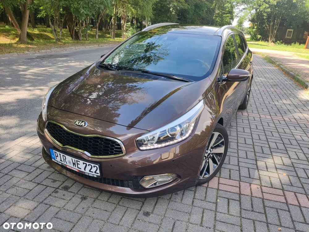 Kia Ceed 1.6 GDI DCT Platinum Edition - 1