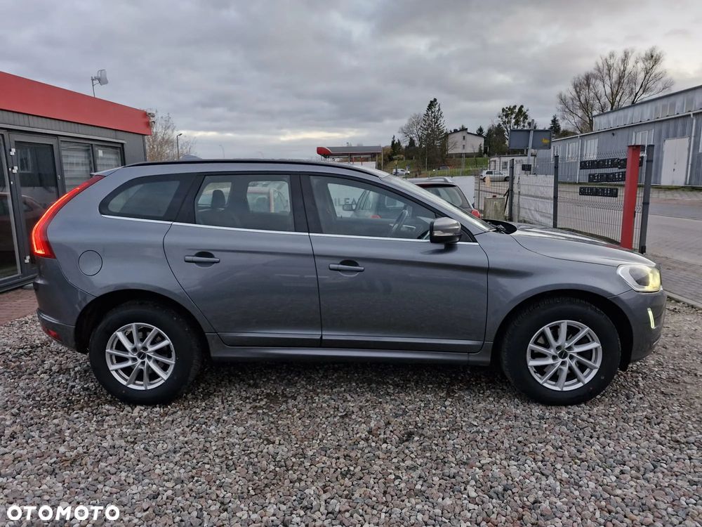 Volvo XC 60 D3 Momentum - 4