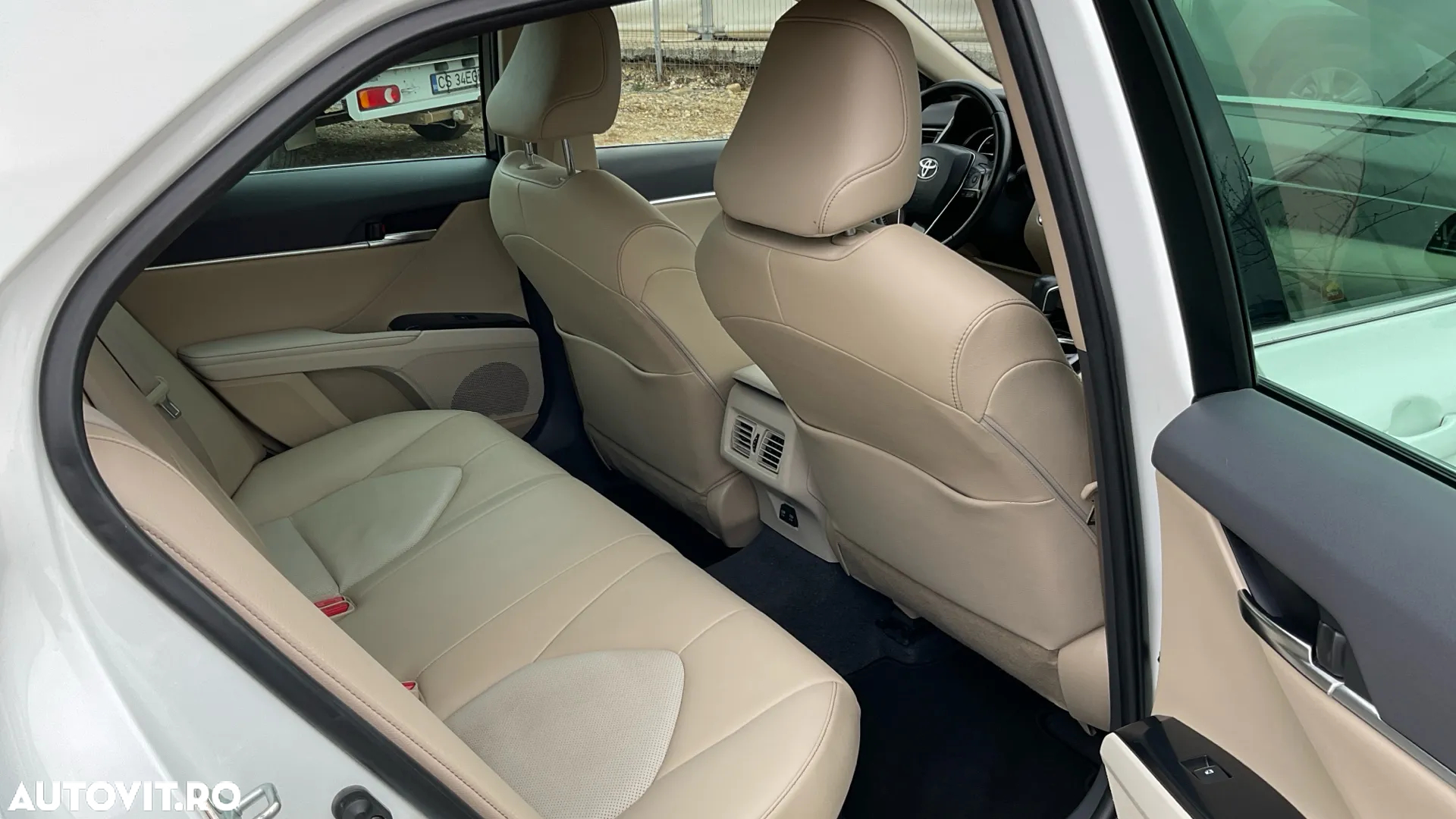 Toyota Camry 2.5 Hybrid Dynamic - 13