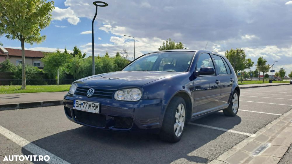 Volkswagen Golf - 1