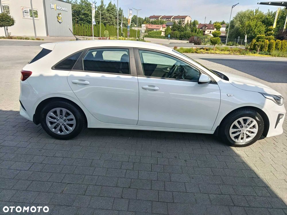 Kia Ceed - 8