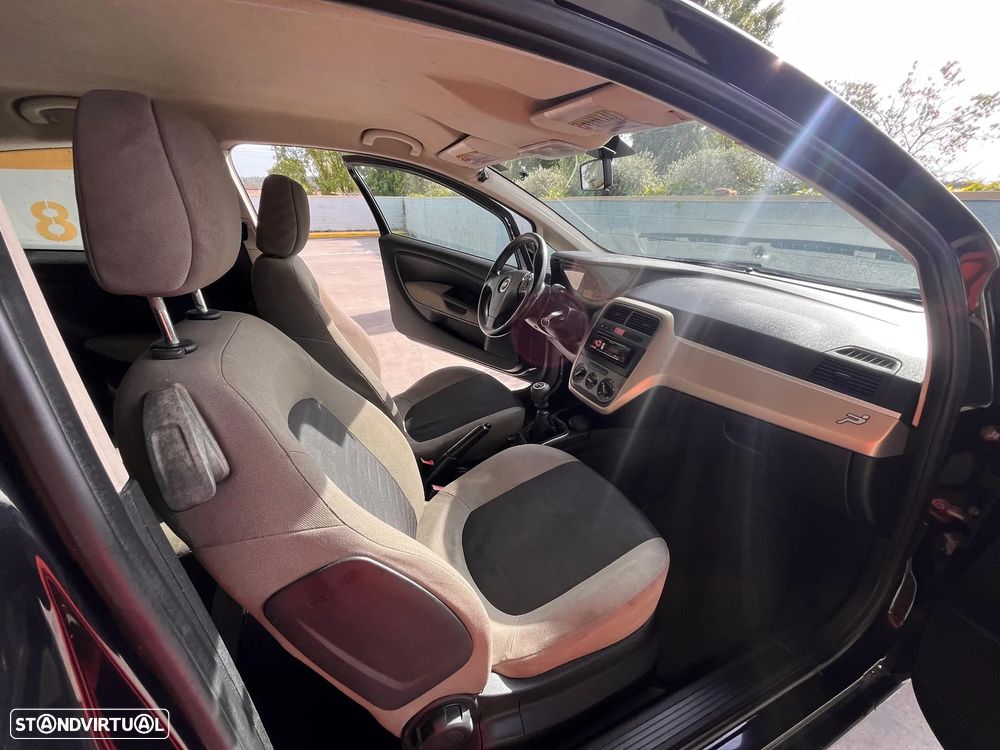 Fiat Grande Punto - 11