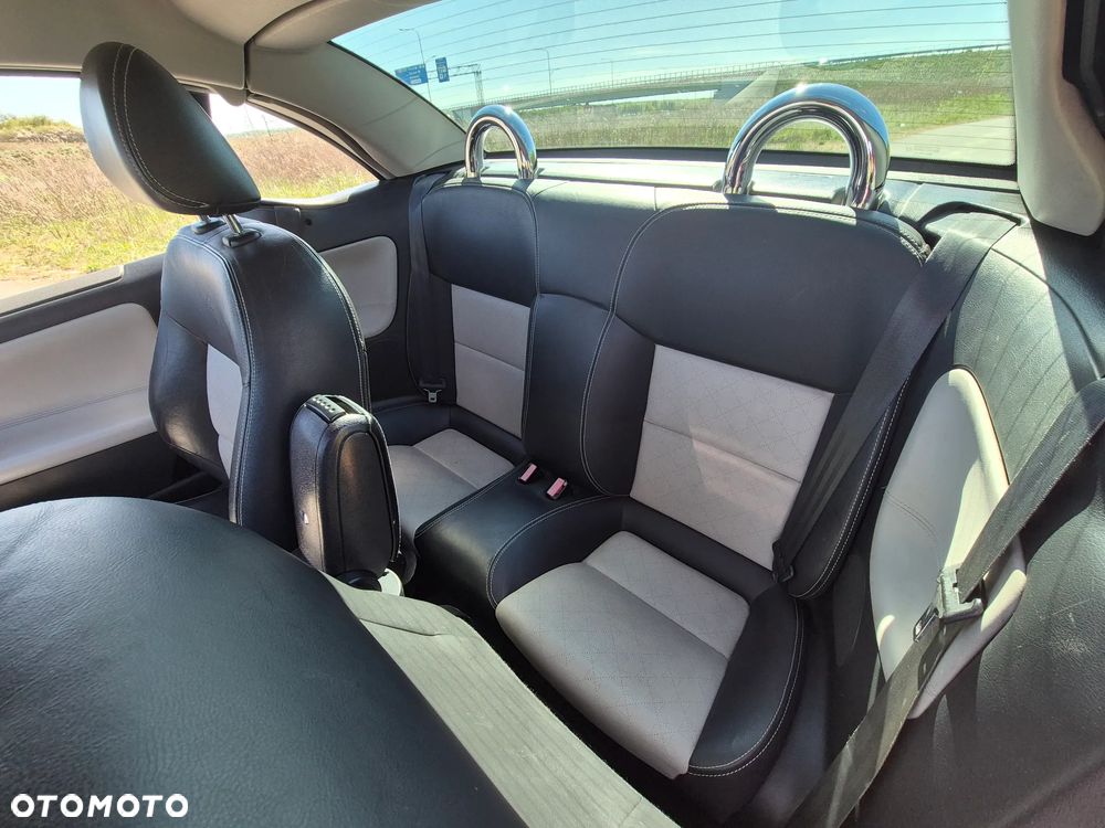 Peugeot 207 CC - 12