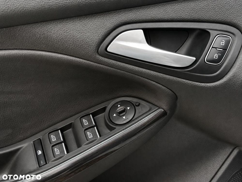 Ford Focus 1.0 EcoBoost Titanium - 15