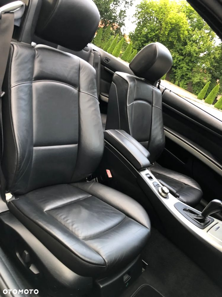 BMW Seria 3 330i Cabrio - 9