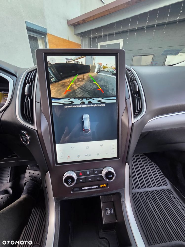 Ford Edge - 21