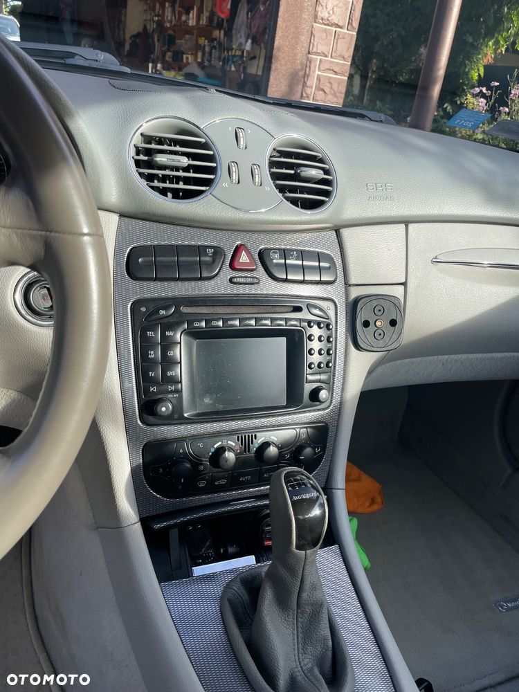 Mercedes-Benz CLK 270 CDI Avantgarde - 7
