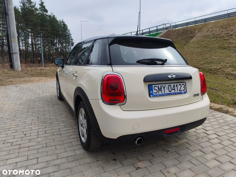 MINI Cooper Standard - 5