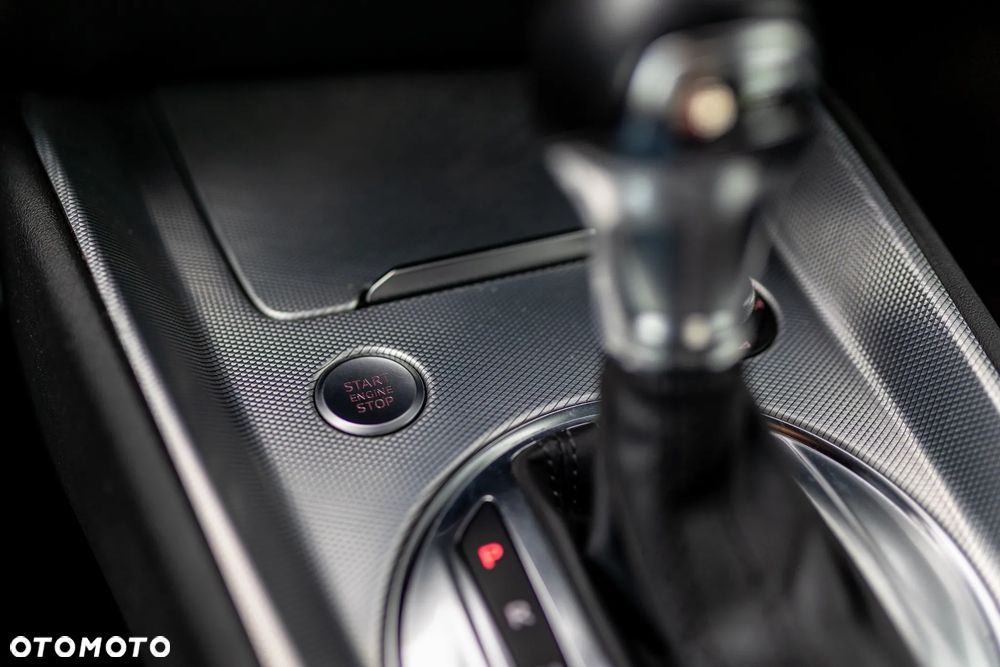 Audi TT Coupé - 14