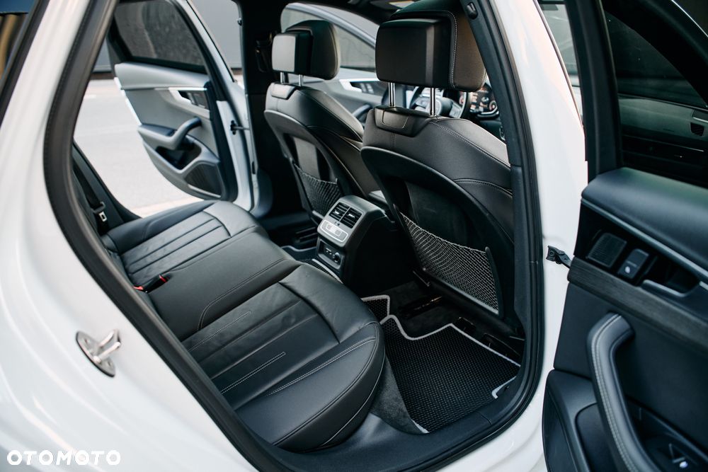 Audi A4 Limousine - 14