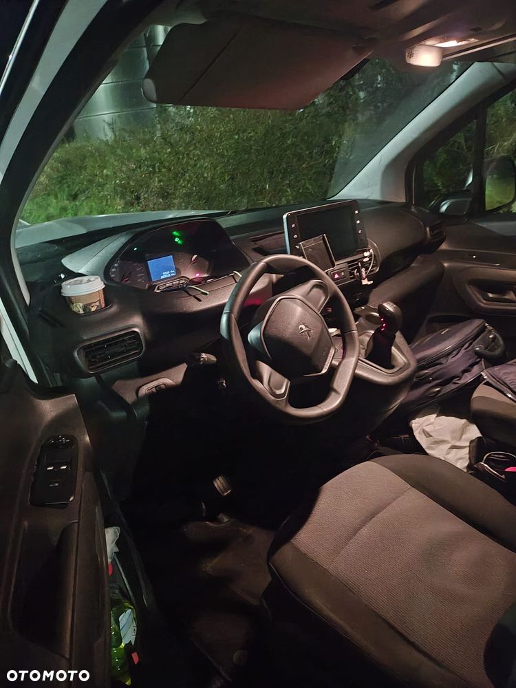 Peugeot Partner 2019 photo 2