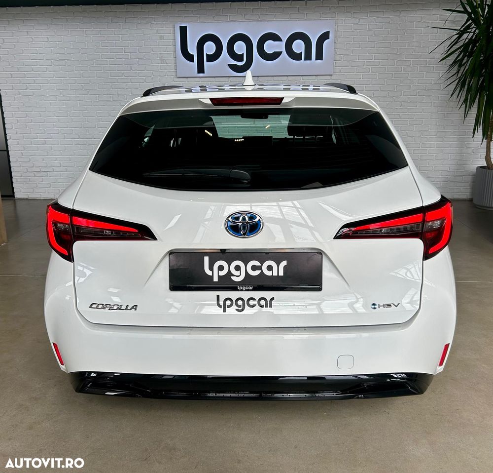Toyota Corolla - 23