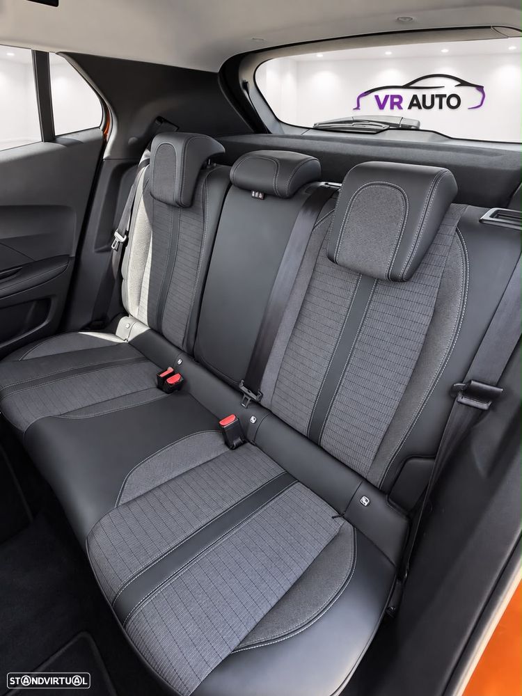 Peugeot 2008 PureTech 100 Stop&Start Active Pack - 11