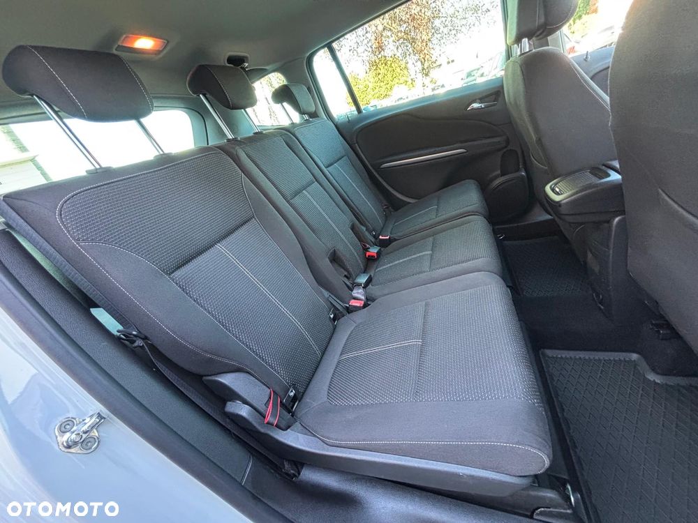 Opel Zafira - 19