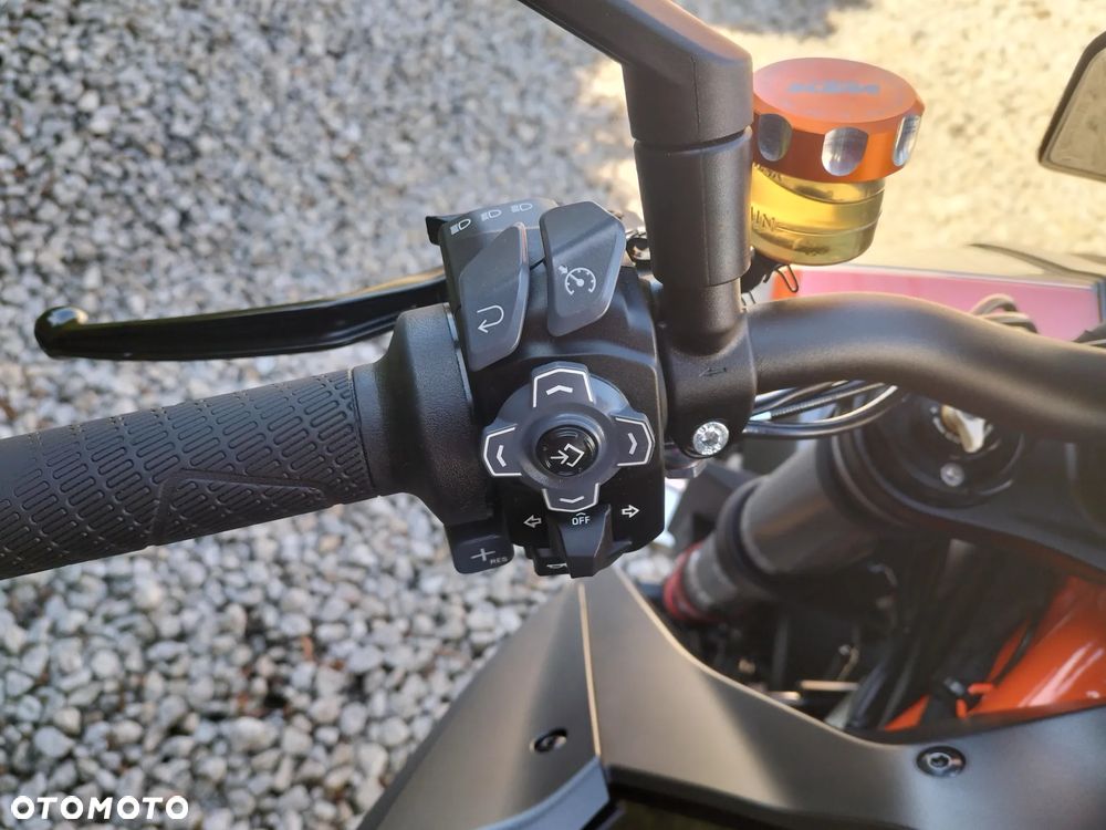 KTM Super Duke - 12