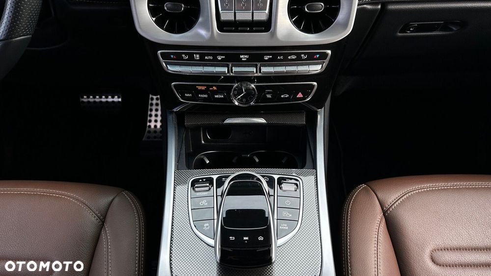Mercedes-Benz Klasa G 350 d - 19