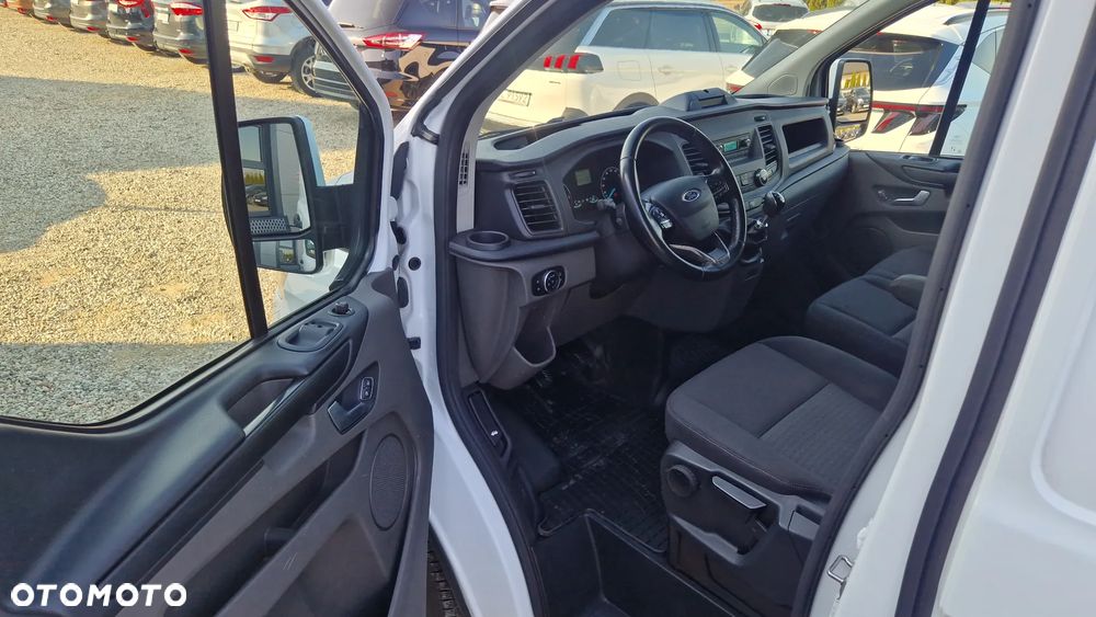 Ford TRANSIT CUSTOM - 10