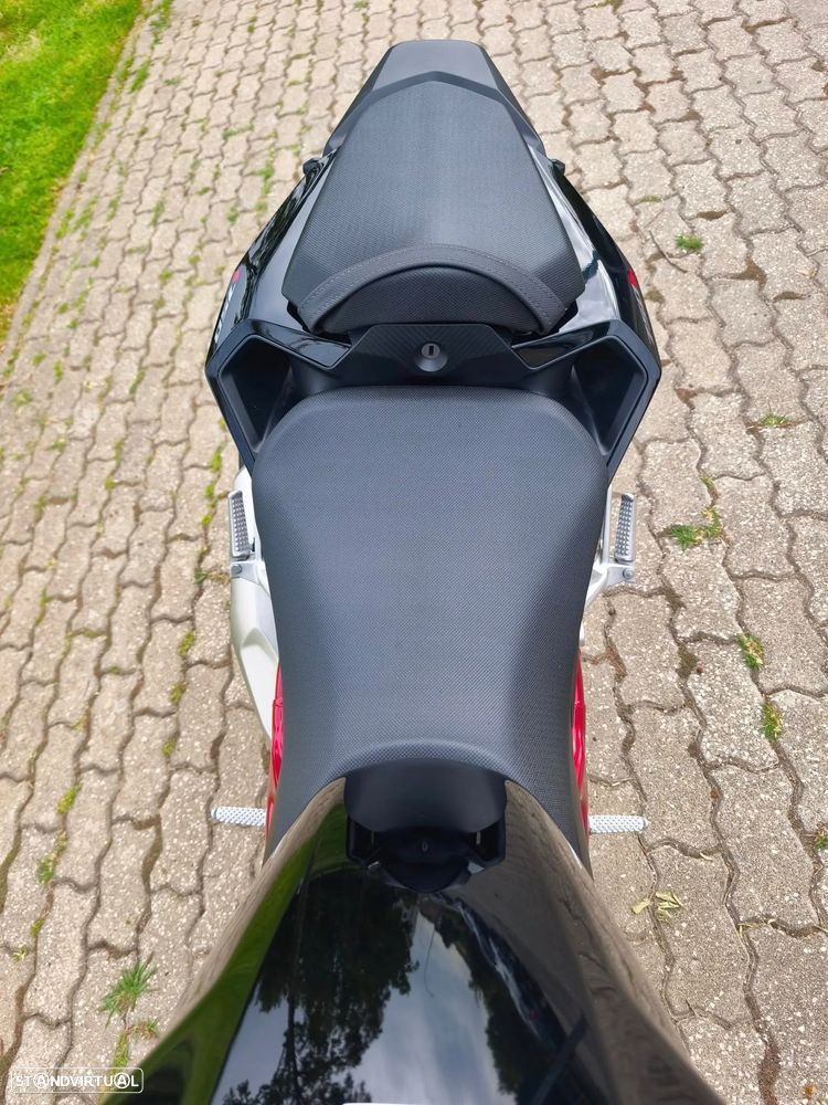 Honda Hornet 750 quickshift - 11