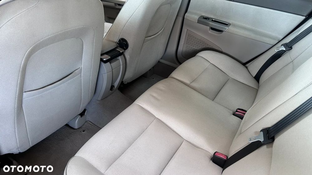 Volvo S40 1.6 Momentum - 13