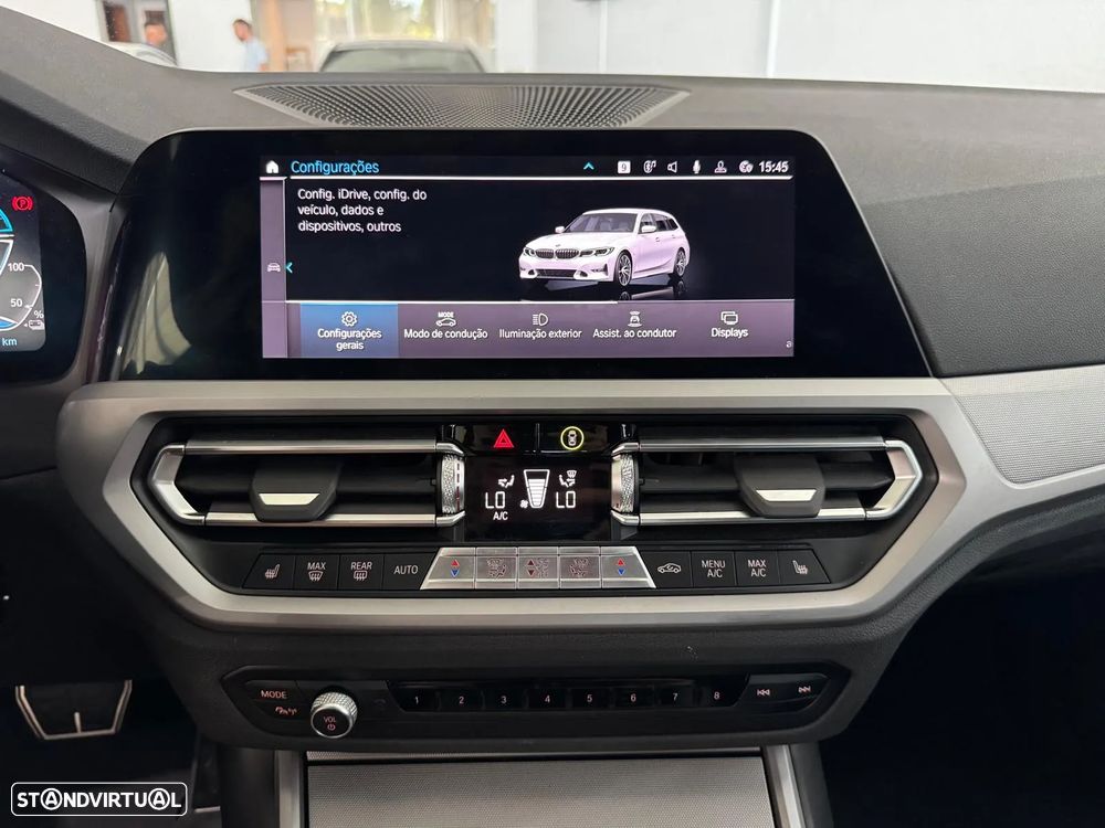 BMW 330 e Touring Pack M Auto - 34