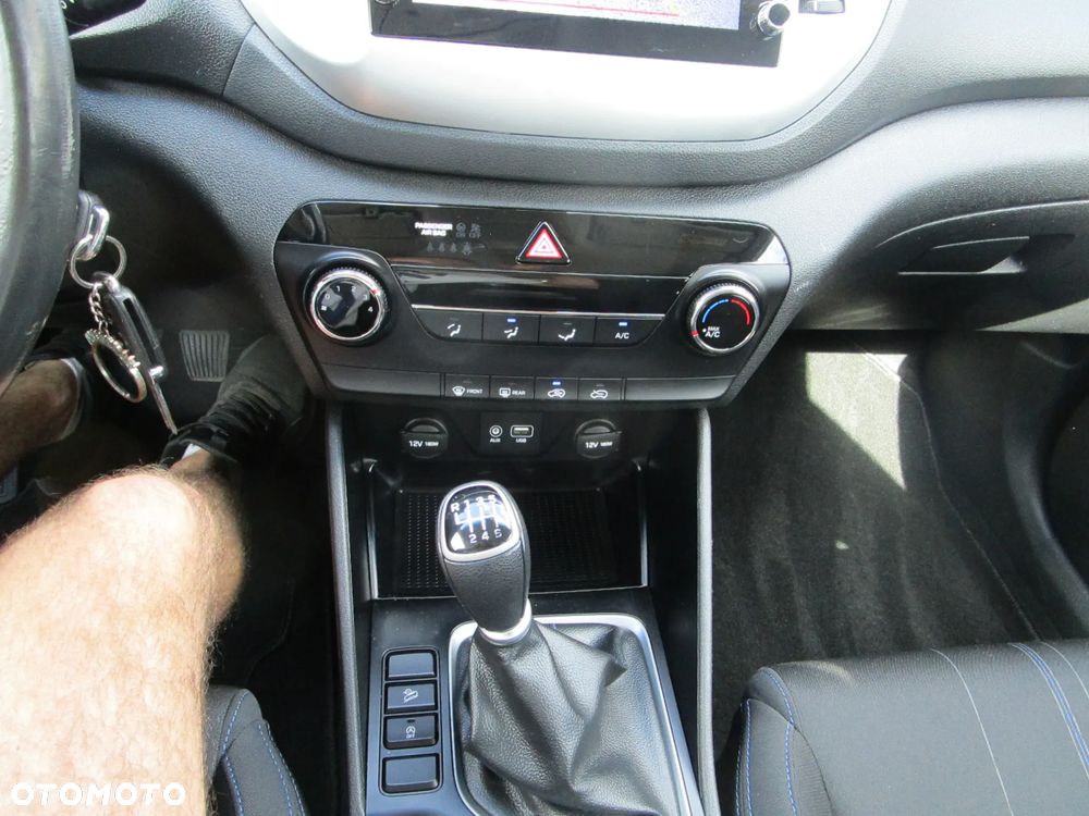 Hyundai Tucson 1.6 GDI BlueDrive Classic 2WD - 28