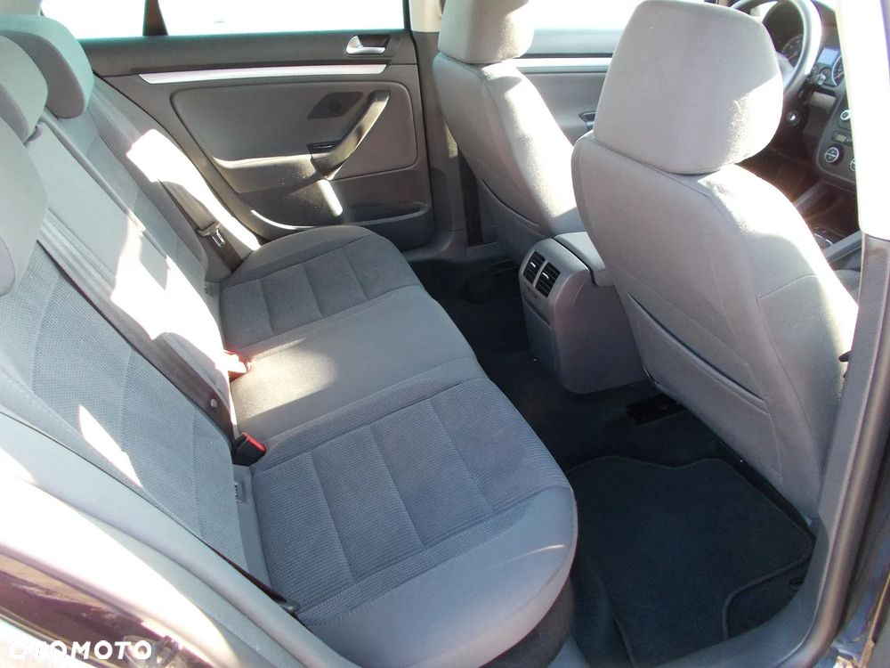 Volkswagen Jetta 1.4 TSI Comfortline - 15