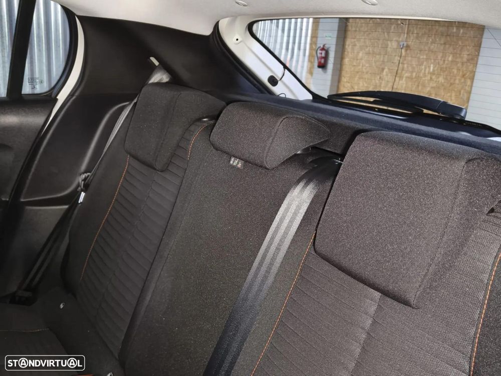 Peugeot e-208 50 kWh Active Pack - 22