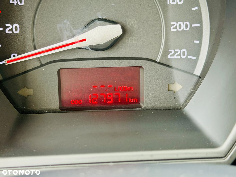 Kia Rio 1.2 Business Line - 32