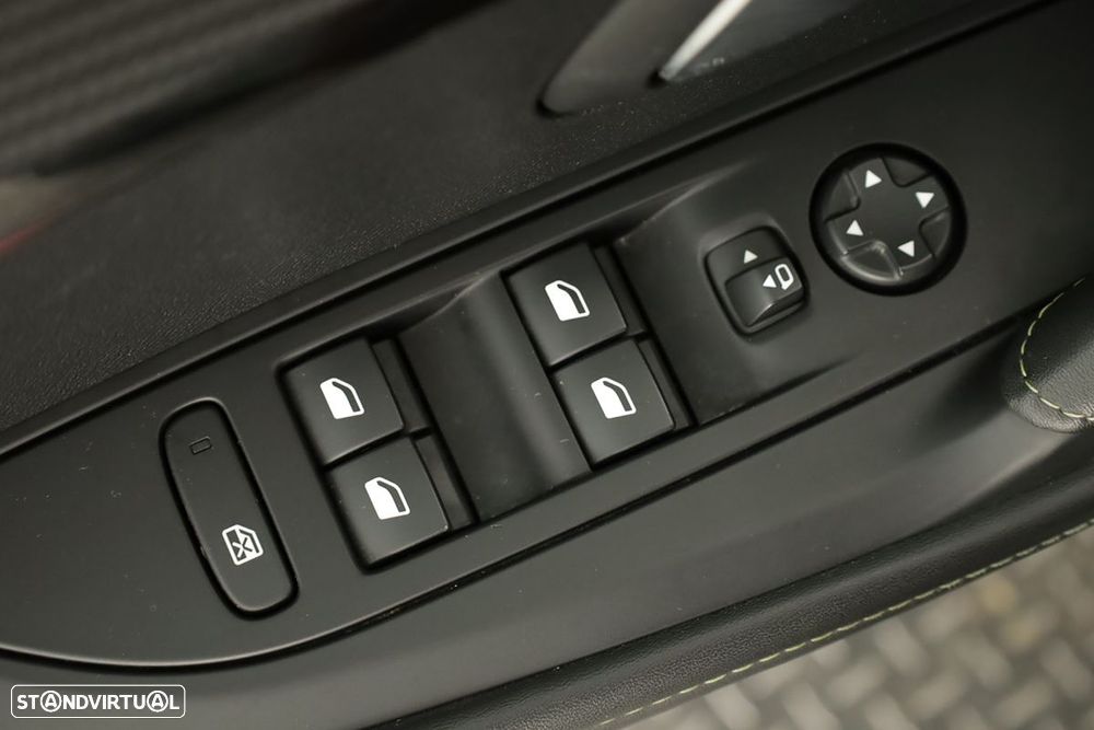 Peugeot e-208 50 kWh GT - 21