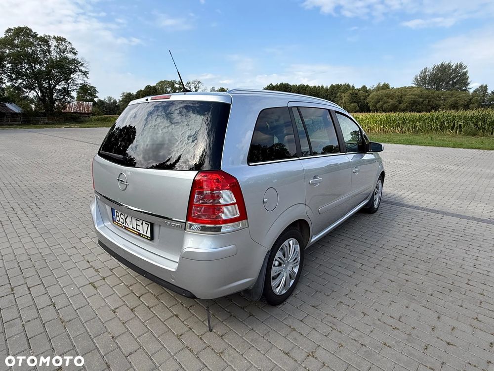 Opel Zafira 1.9 CDTI Navi - 8