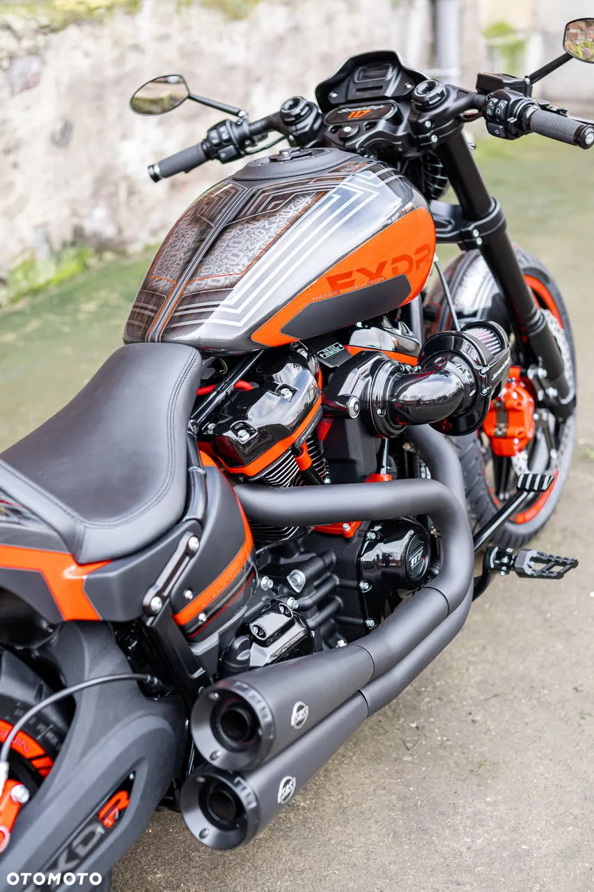 Harley-Davidson Softail FXDR - 14