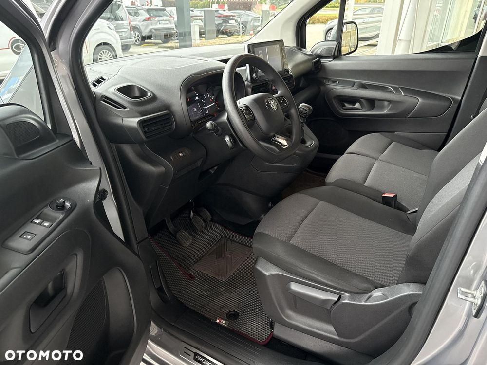 Toyota Proace City - 14