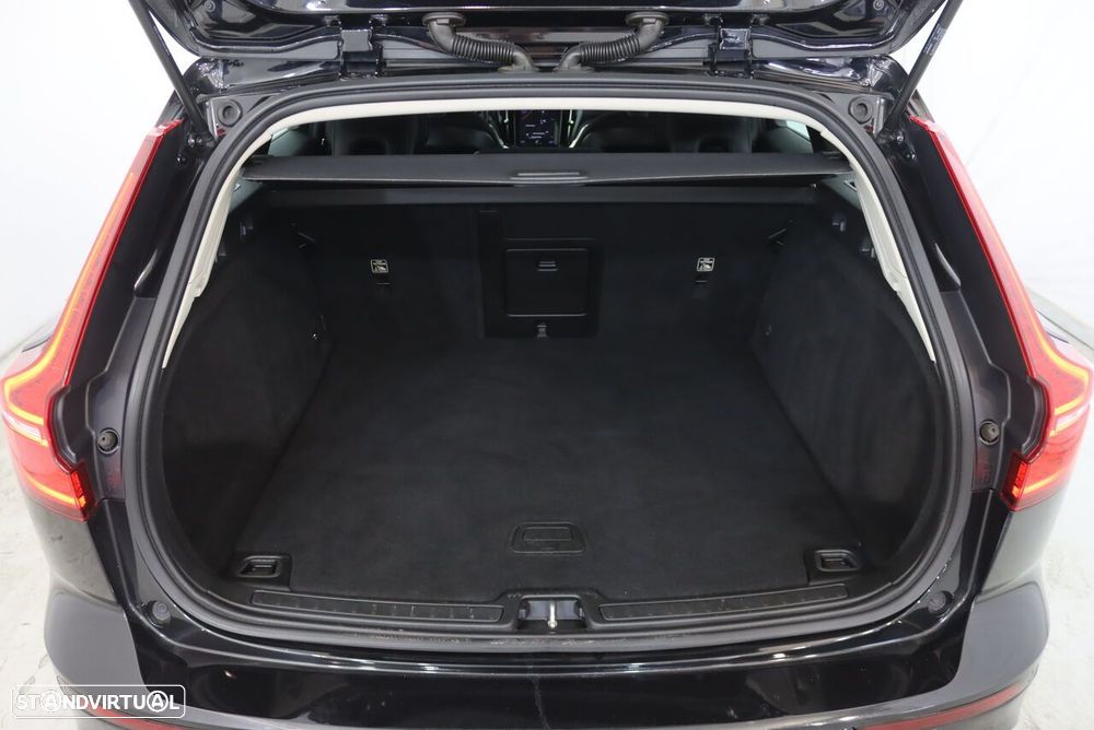 Volvo V60 2.0 D3 Momentum - 30
