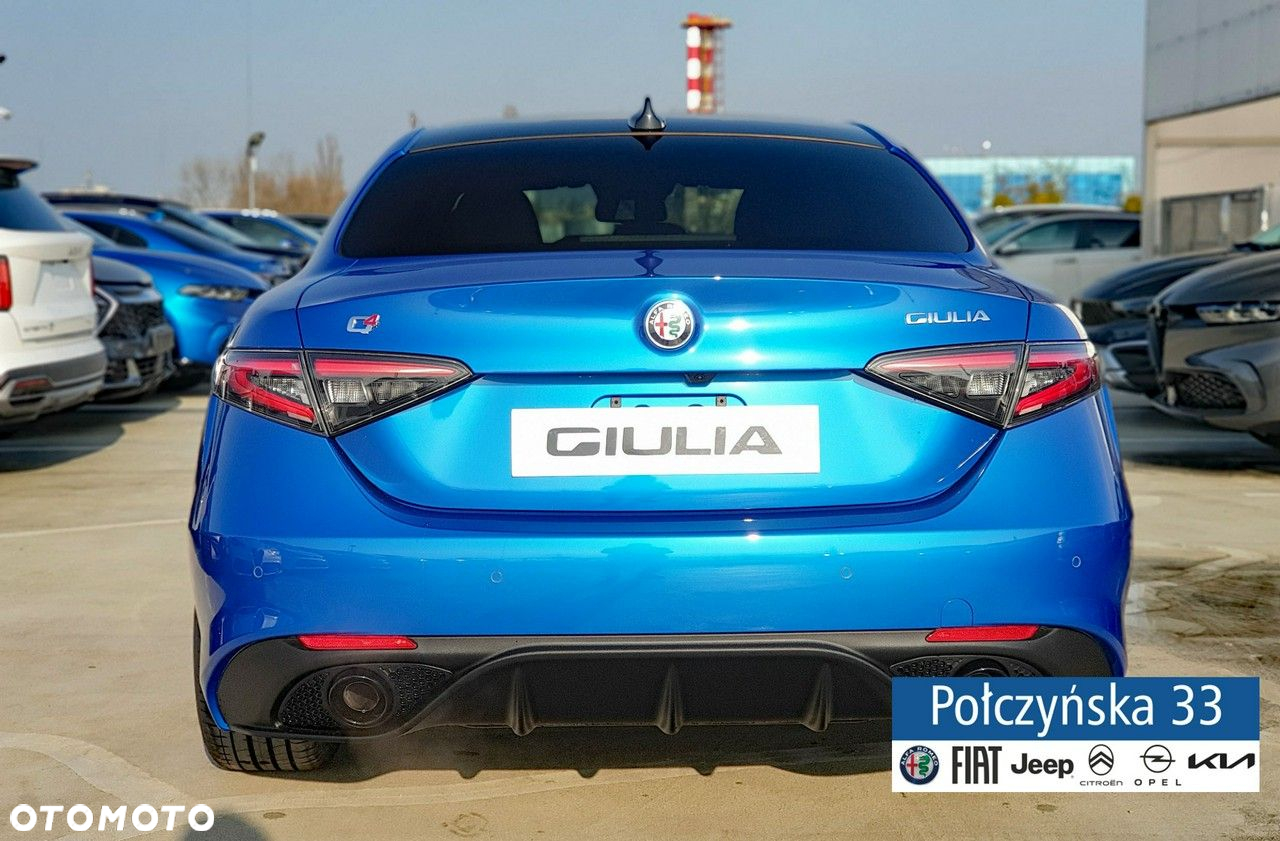 Alfa Romeo Giulia - 6