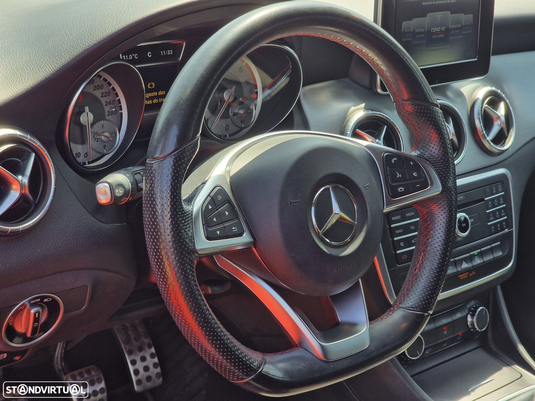 Mercedes-Benz CLA 180 - 15