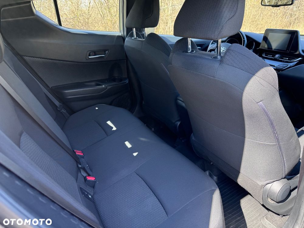 Toyota C-HR 1.2 T Dynamic - 12