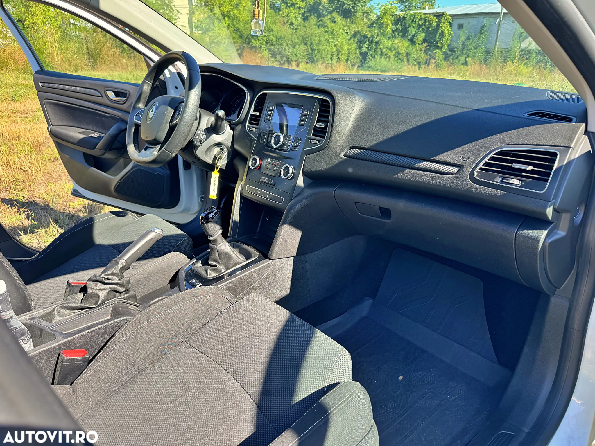 Renault Megane ENERGY dCi Life - 9