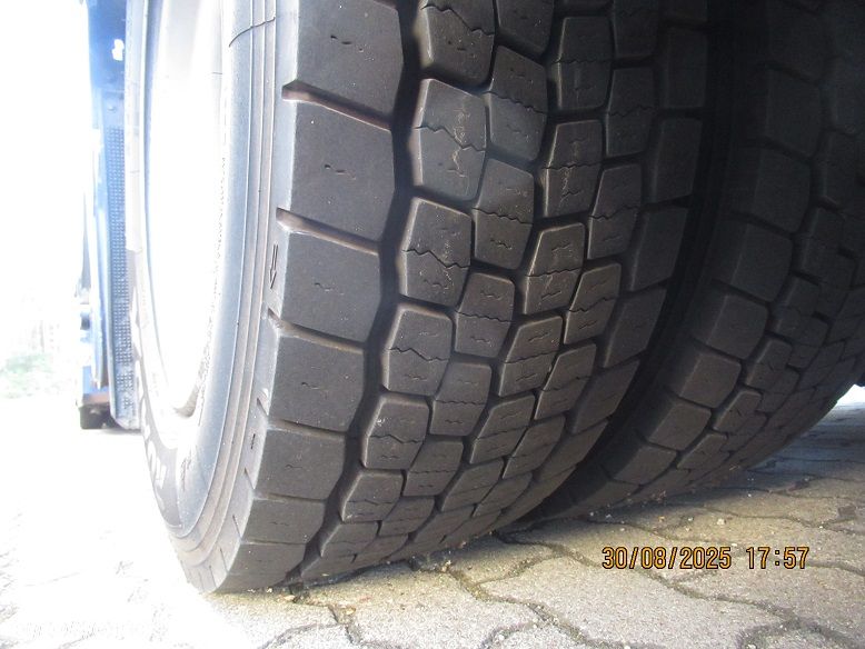 Mercedes-Benz ACTROS - 9