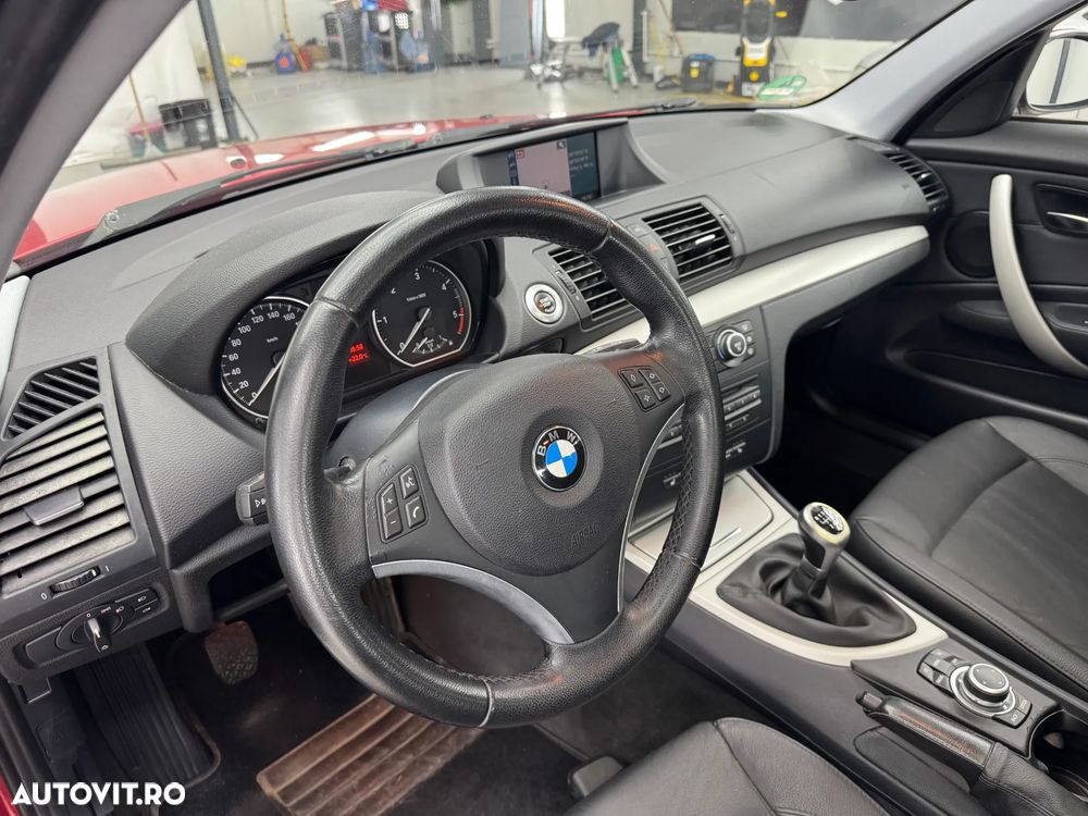 BMW Seria 1 120d DPF - 17