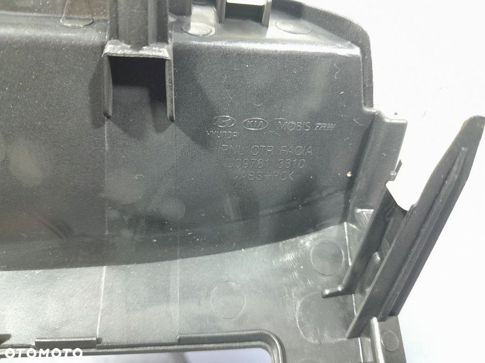 KIA SPORTAGE III RAMKA RADIA I NAWIGACJI EU 95960-3U000 - 4