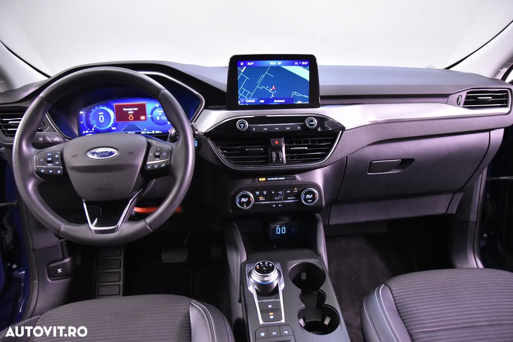 Ford Kuga - 9