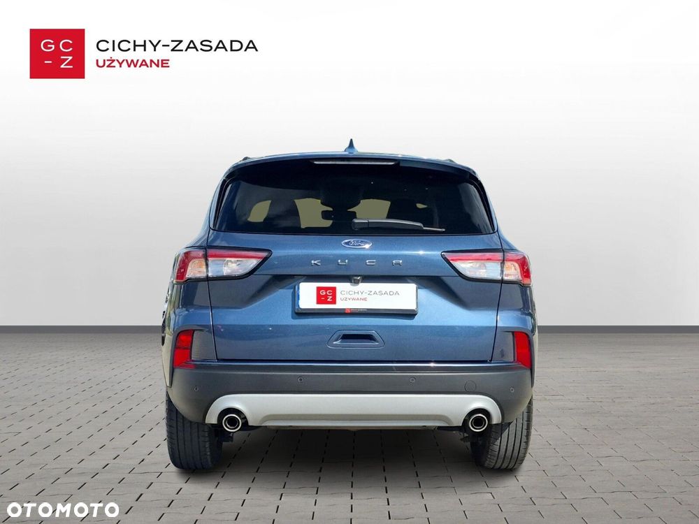 Ford Kuga - 4