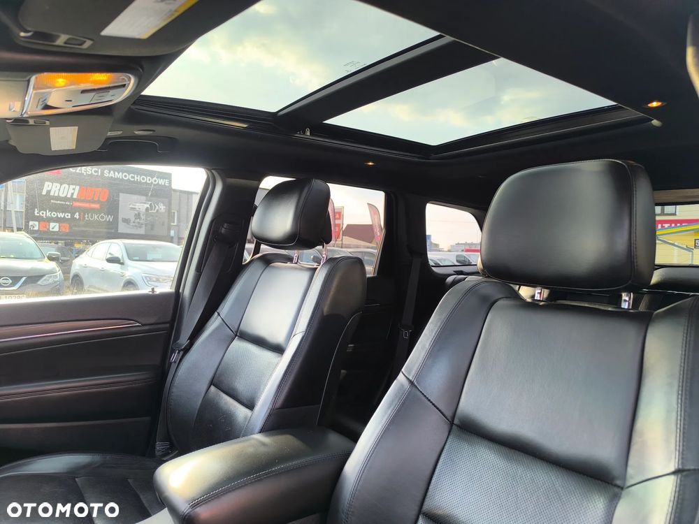 Jeep Grand Cherokee - 18