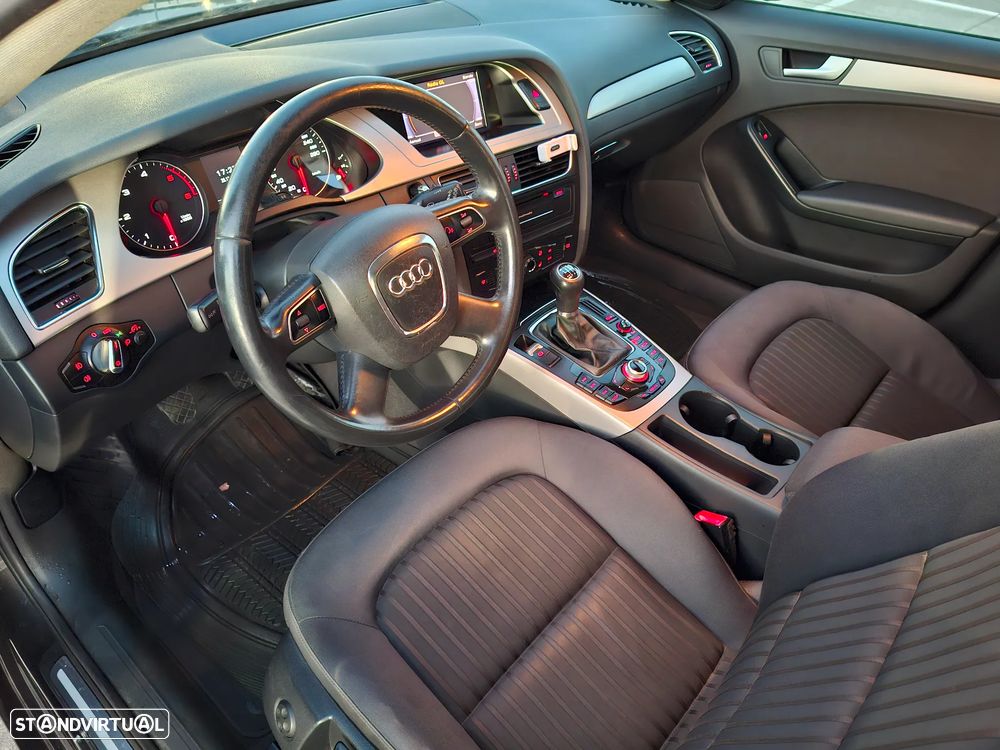 Audi A4 Avant - 4