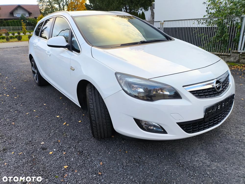 Opel Astra 1.4 Turbo Design Edition - 3