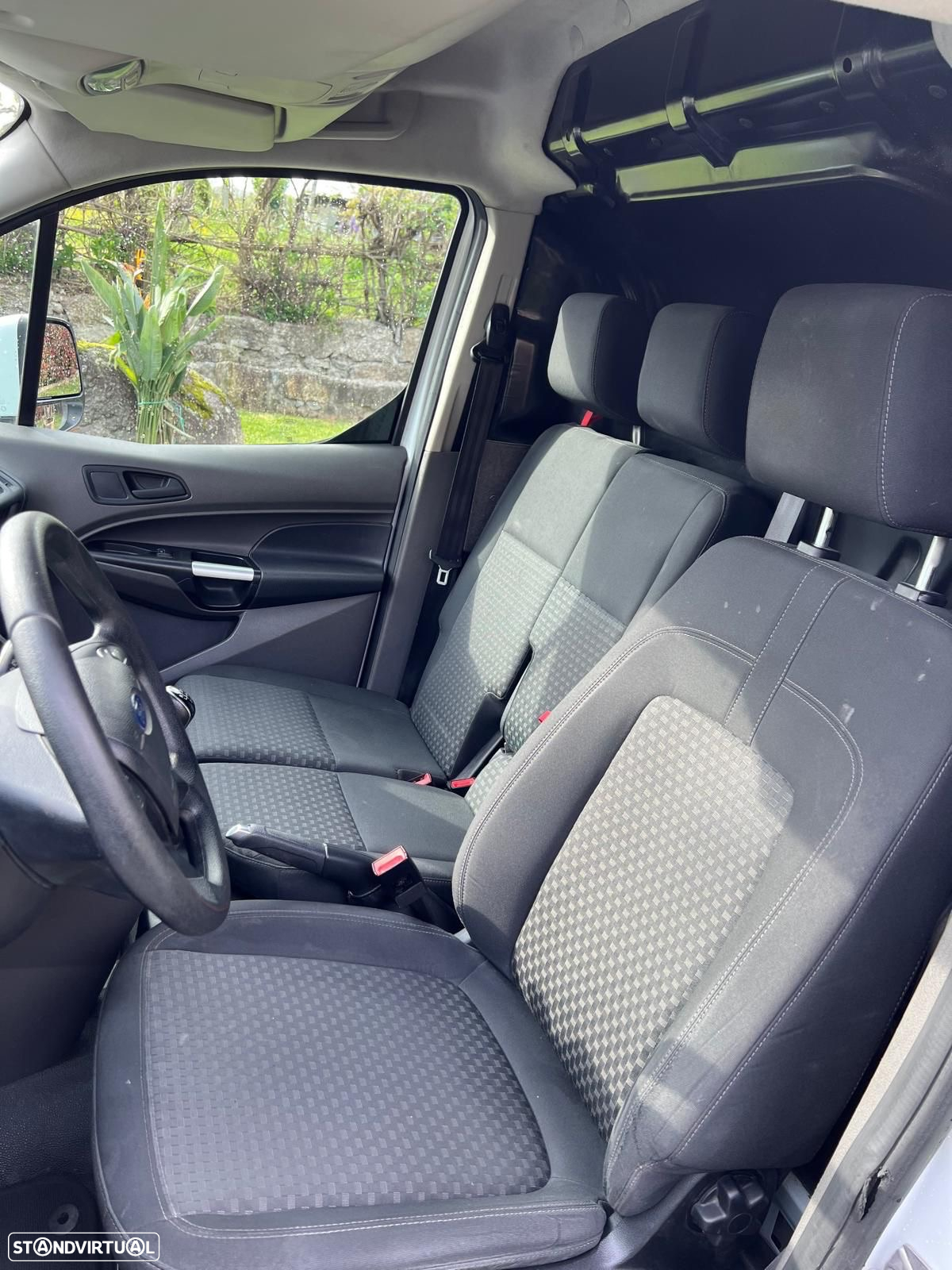 Ford Conecct - 8