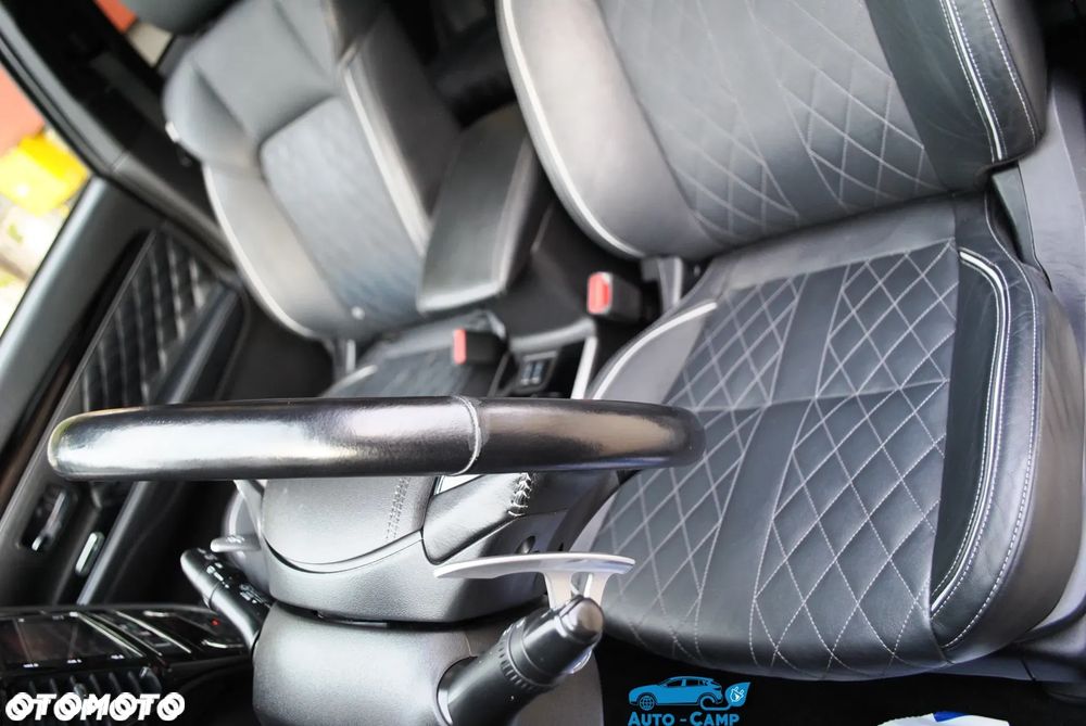 Mitsubishi Outlander PHEV Instyle + - 19