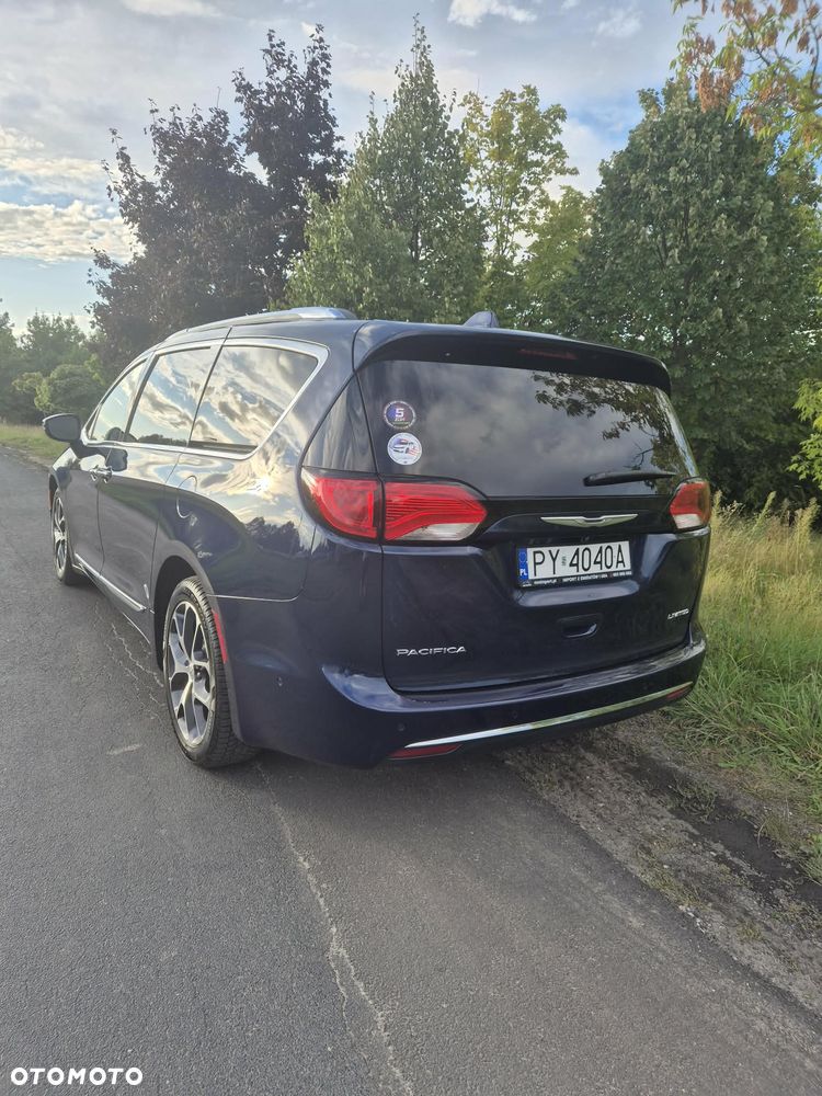 Chrysler Pacifica - 7